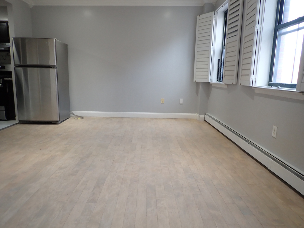 424 Carlton Avenue - Photo 2