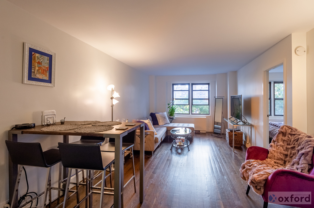 220 East 63rd Street - Photo 4