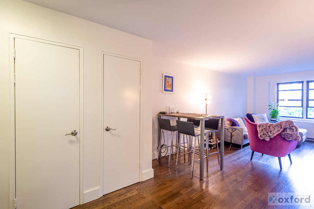 220 East 63rd Street - Photo 5