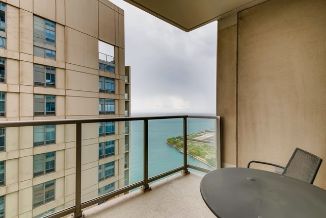 600 North Lake Shore Drive - Photo 4