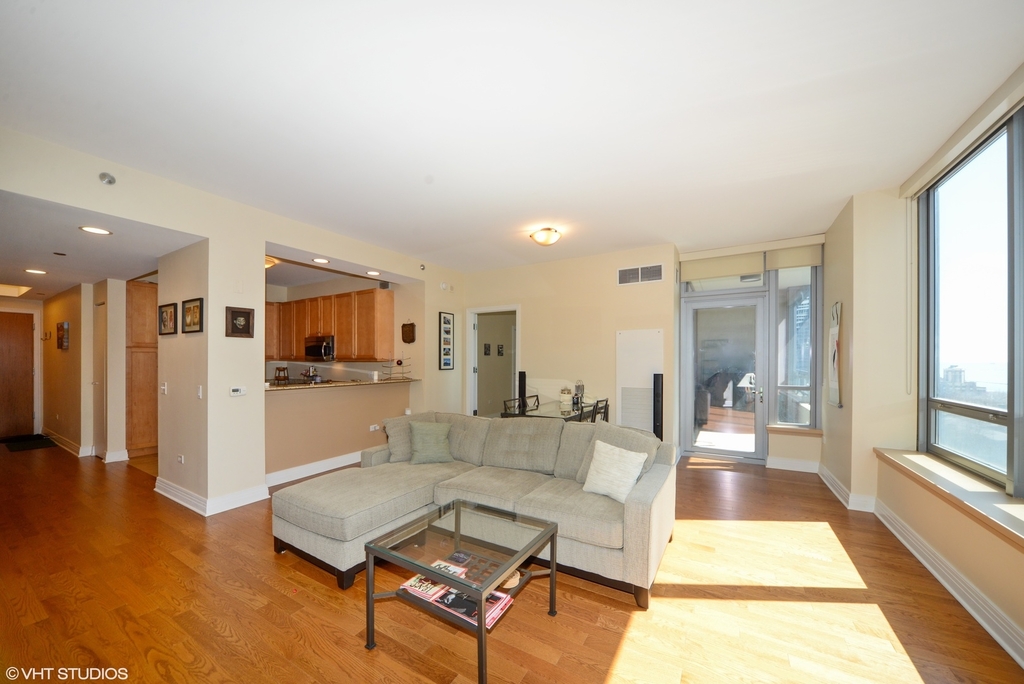 600 North Lake Shore Drive - Photo 5