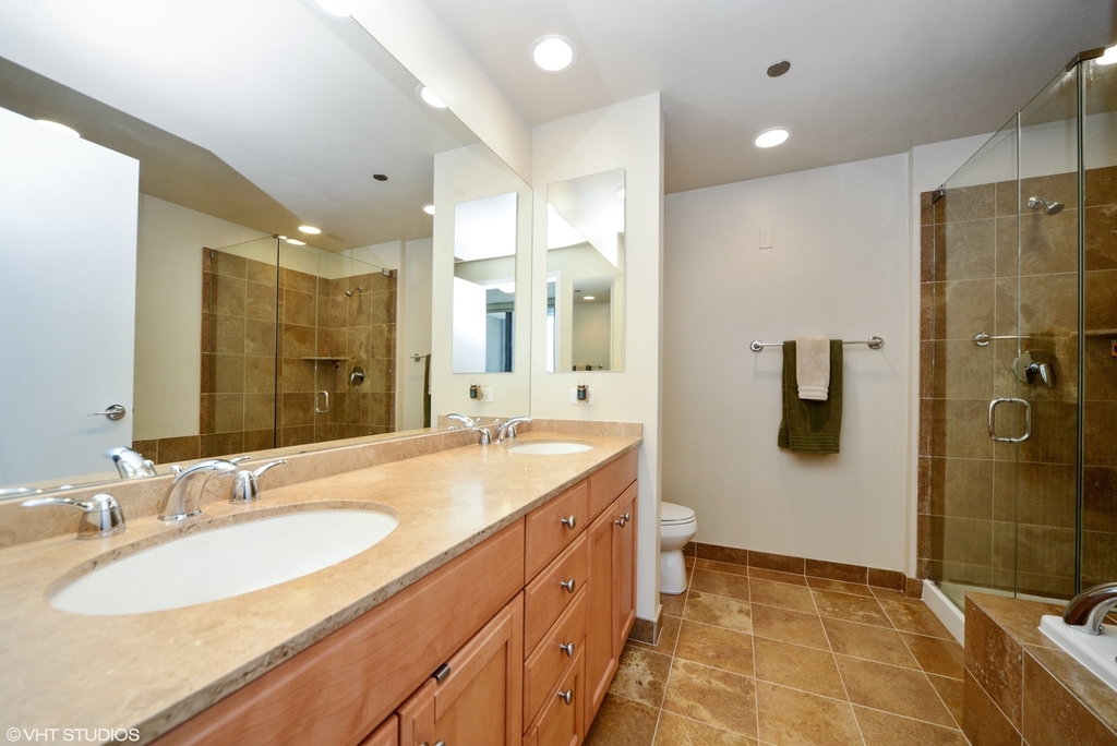 600 North Lake Shore Drive - Photo 10