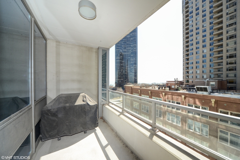 600 North Lake Shore Drive - Photo 13