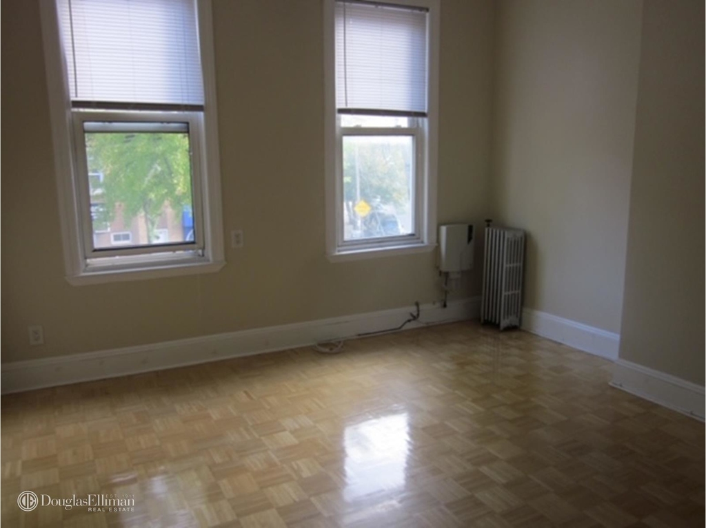 65-13 Grand Avenue - Photo 2