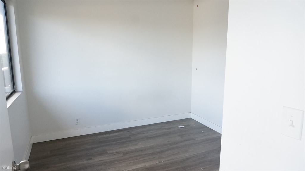 1420 N Mansfield Ave Apt 306 - Photo 6