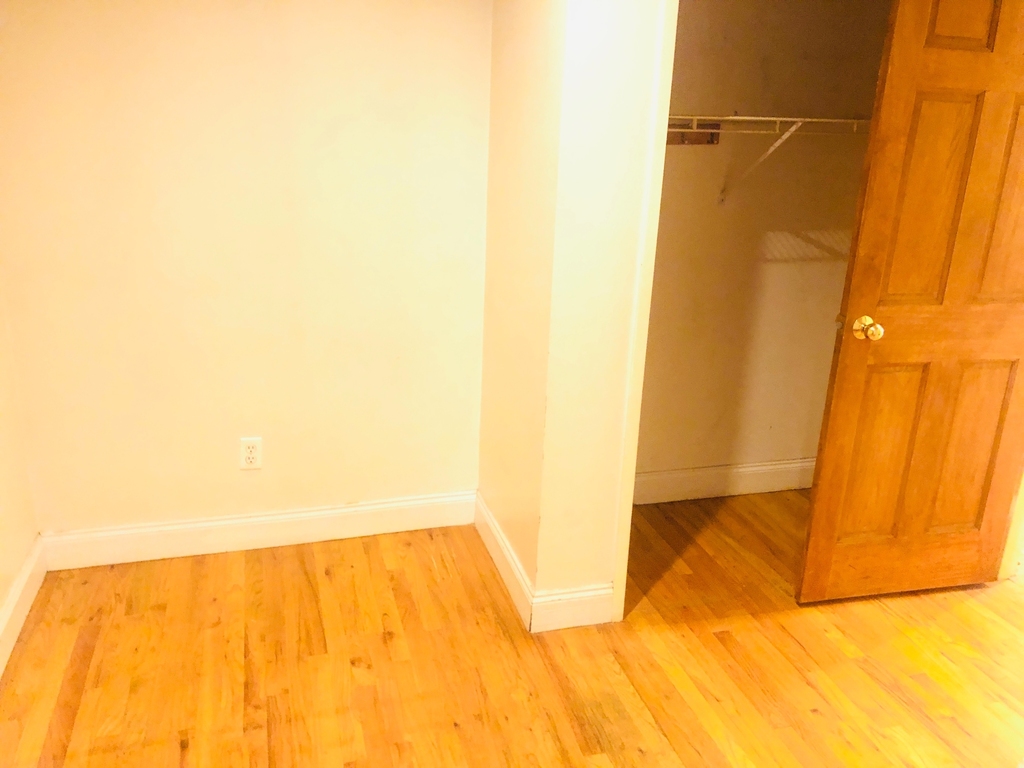 460 East 115th Street - Photo 7