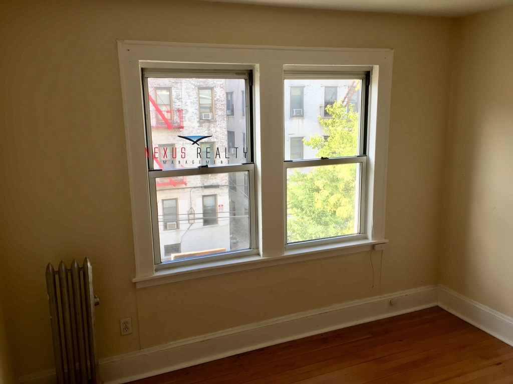 21-20 28th Street - Photo 5