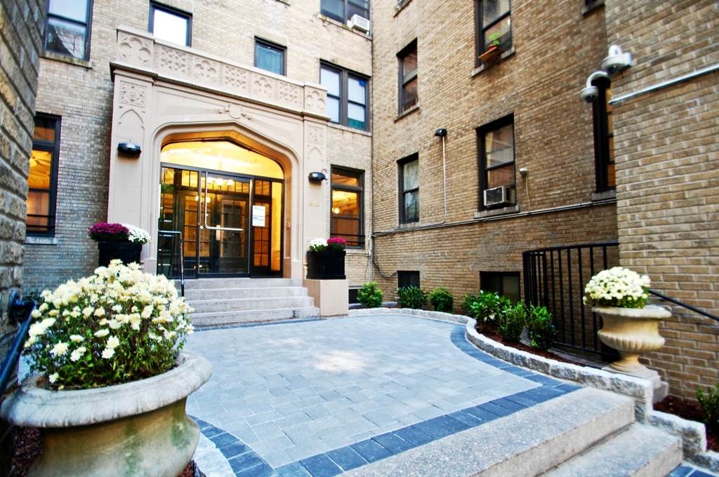 612 West 144th Street - Photo 8