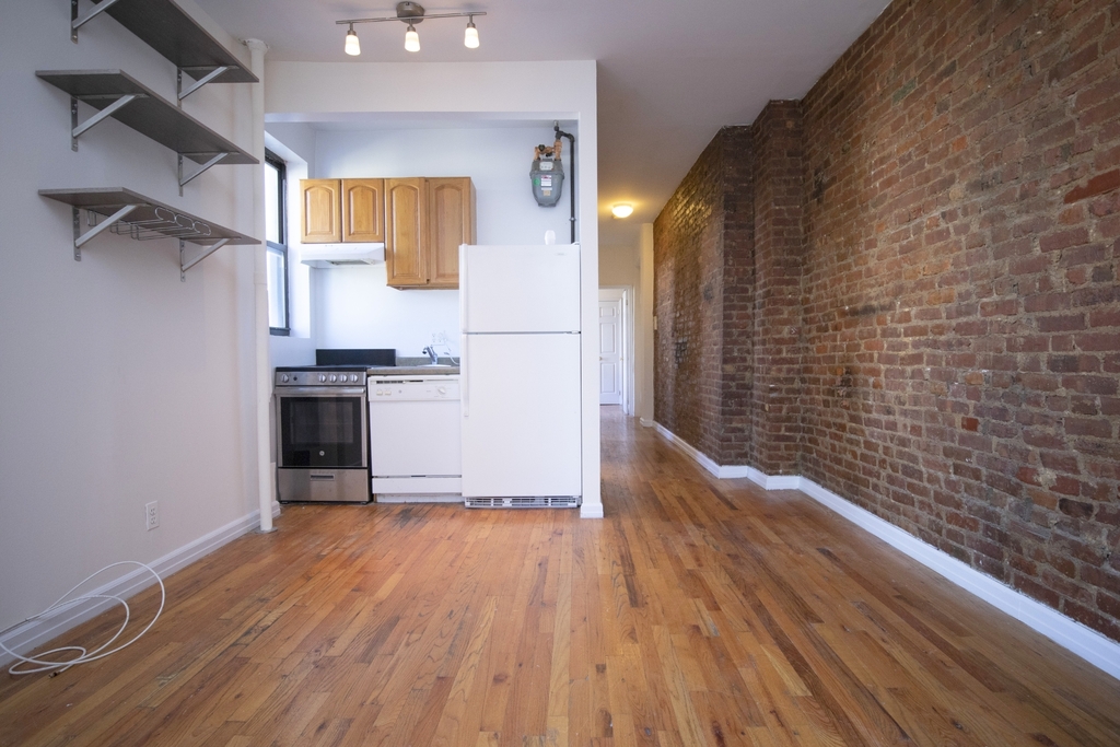 110 St Marks Place - Photo 3