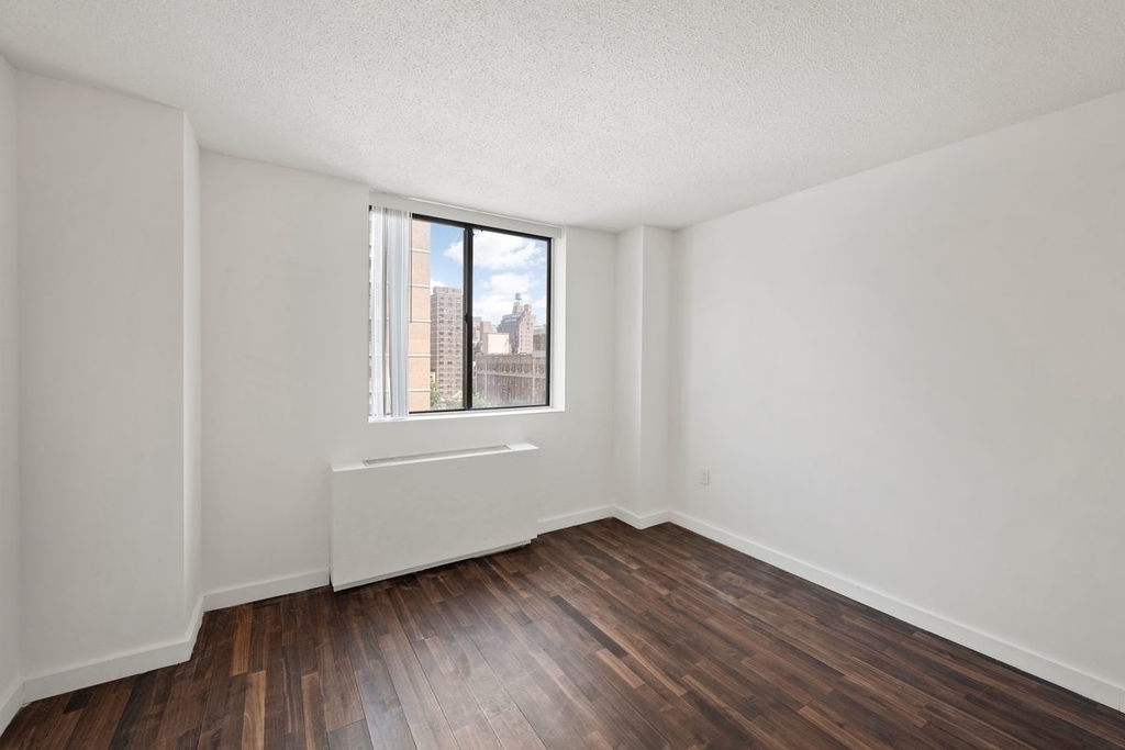 184 Lexington Avenue - Photo 4