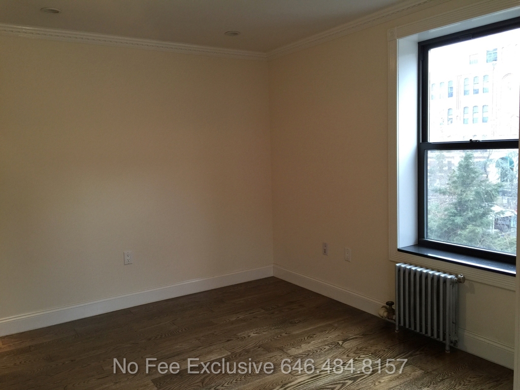 396 E 10th St #3 - Photo 3