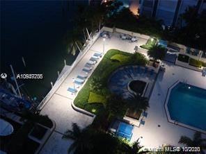 5600 Collins Ave - Photo 7