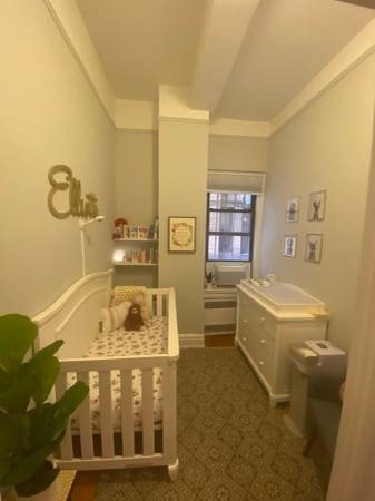 East 86 Street - Photo 6