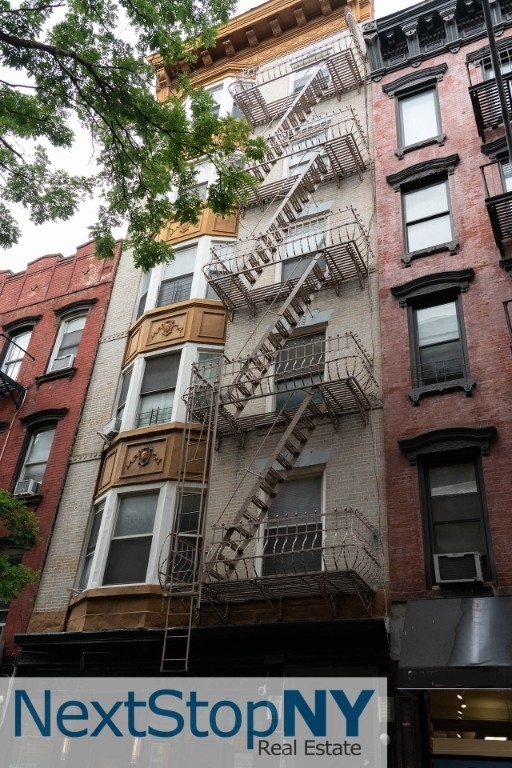 Elizabeth & Mott Street - Photo 19