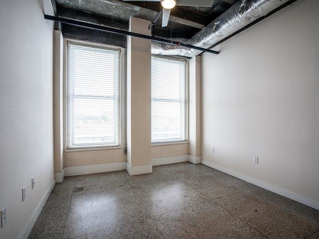 221 W Lancaster Avenue - Photo 11