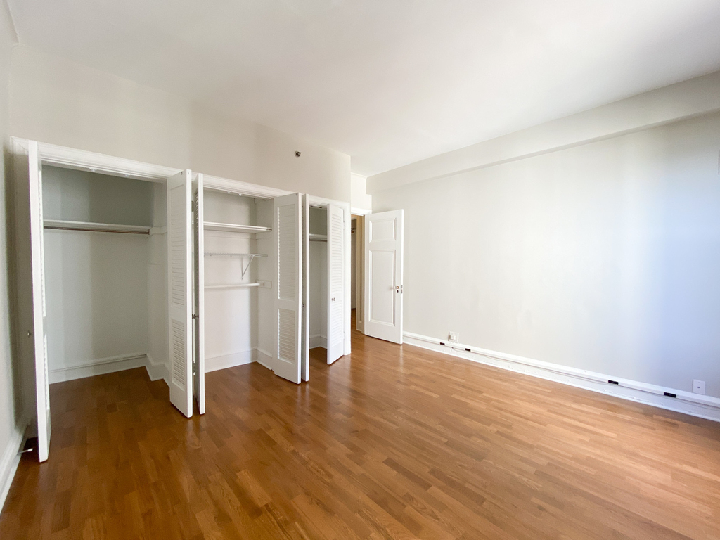 415 West Belmont Avenue - Photo 8