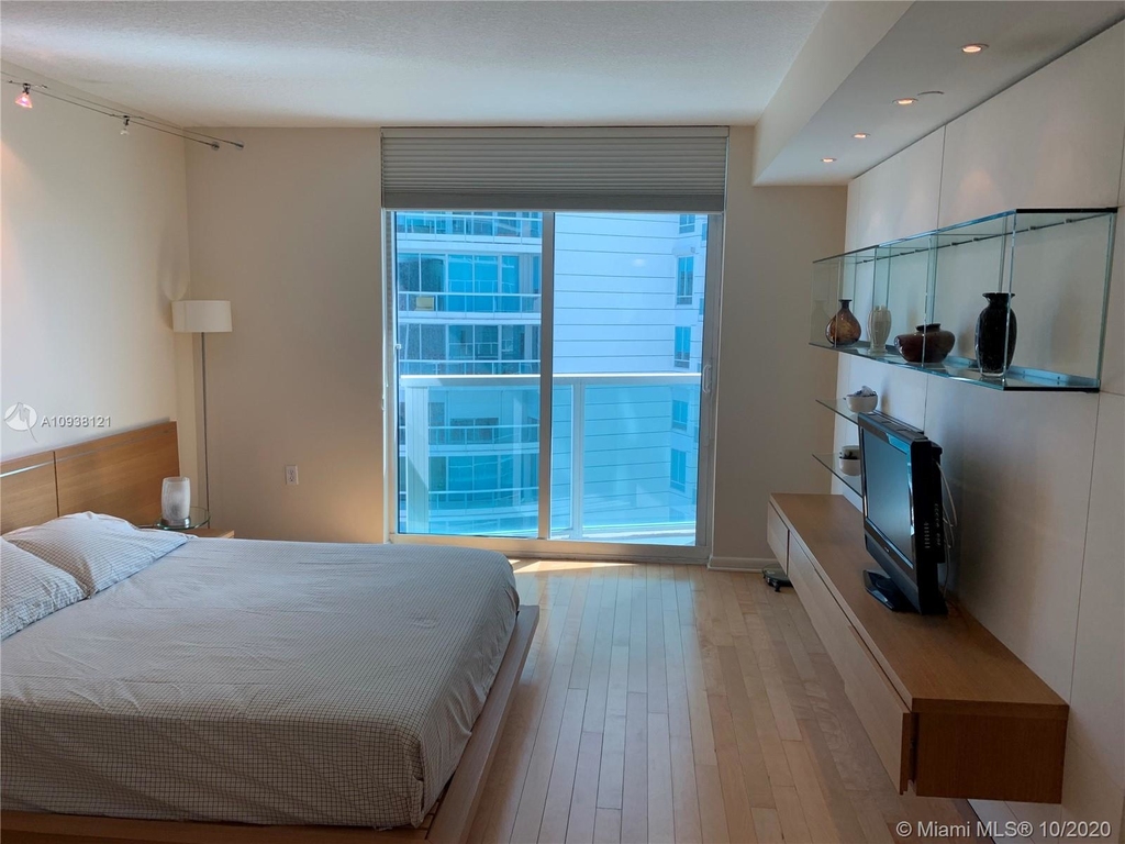 2101 Brickell Ave - Photo 5