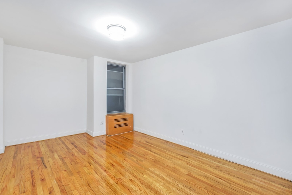 113 East 31st Street - Photo 5