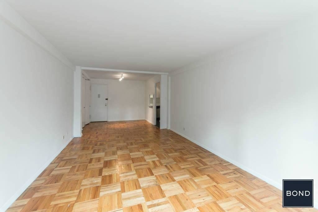 336 East 86 Street - Photo 3