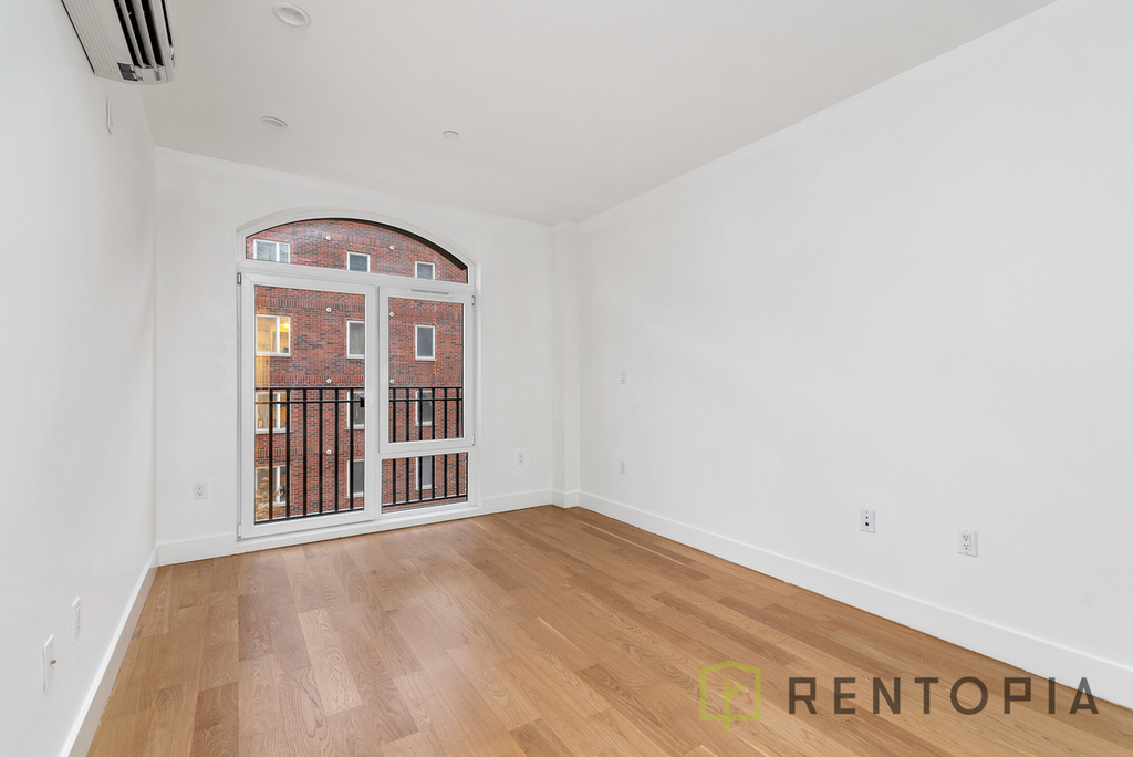  961 Willoughby Avenue, Brooklyn, NY 11221 - Photo 3