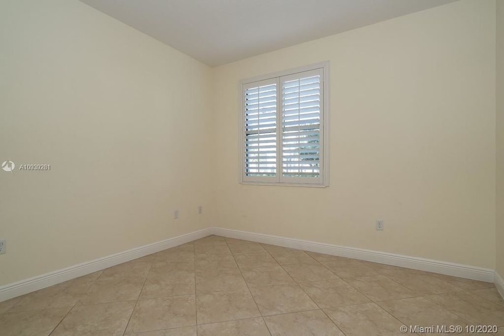 3330 Nw 125 Ln - Photo 12