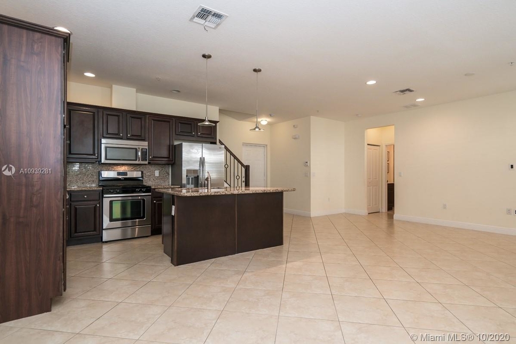 3330 Nw 125 Ln - Photo 9