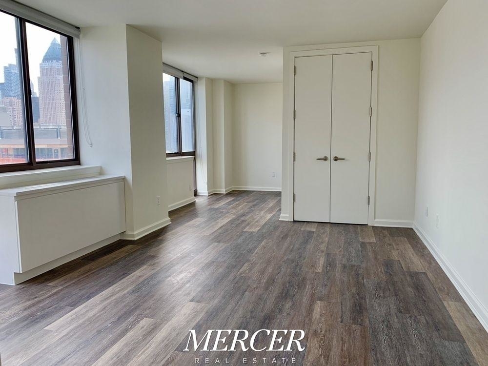 520 West 43rd Street - Photo 0