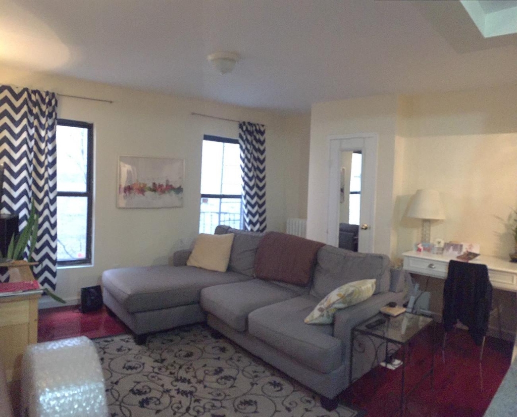 75 Lexington Avenue - Photo 1