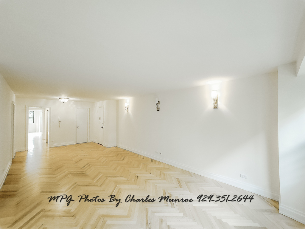 420 East 79th Street - Photo 3