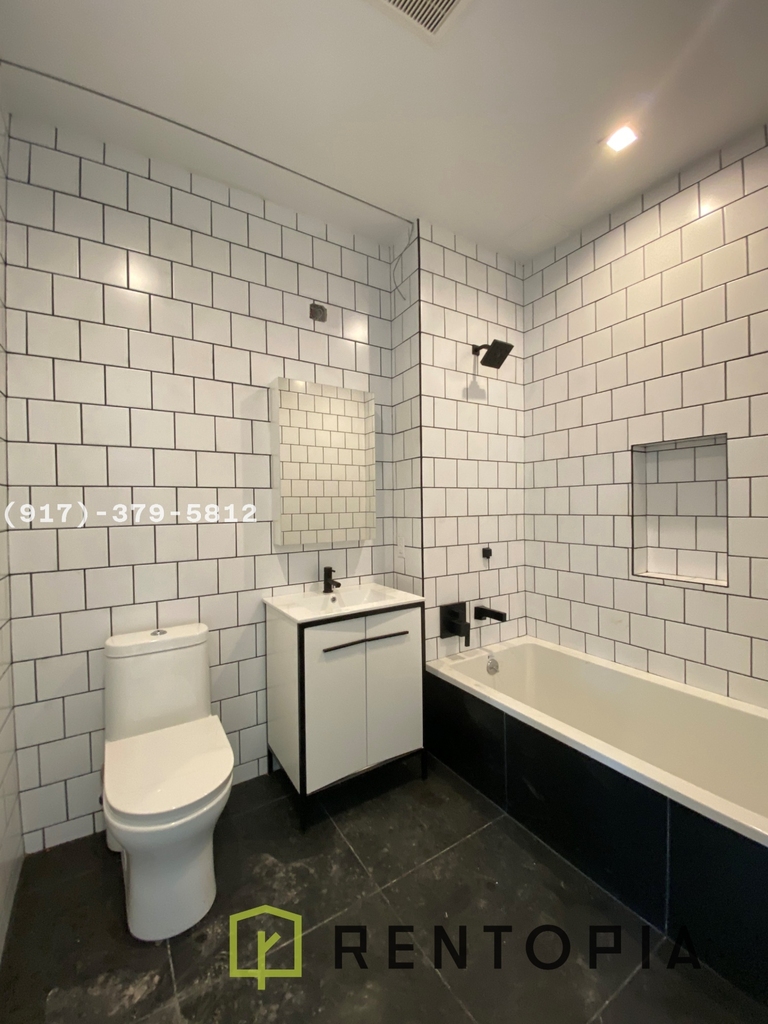 1056 Manhattan Avenue - Photo 6