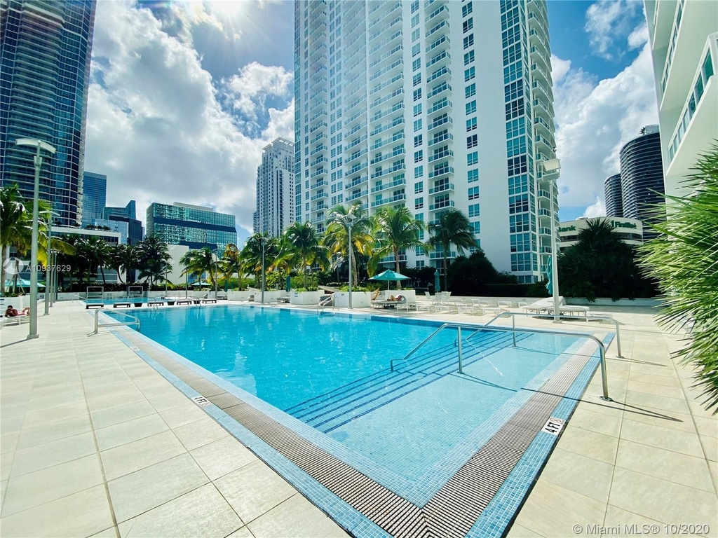 951 Brickell Ave - Photo 4