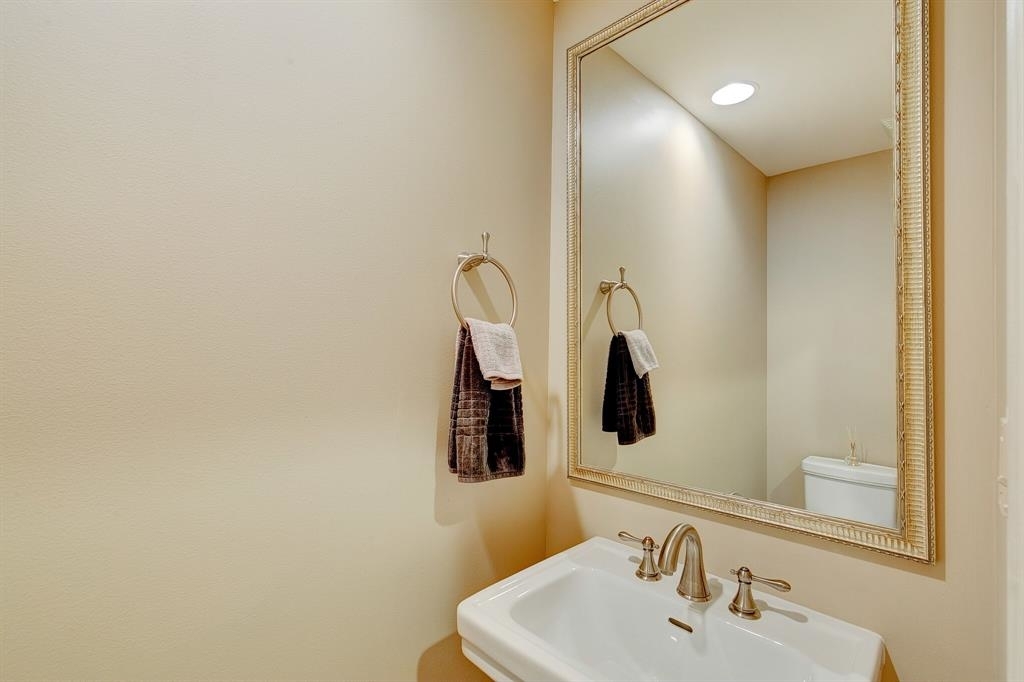 411 W 7th Street #805 - Photo 12