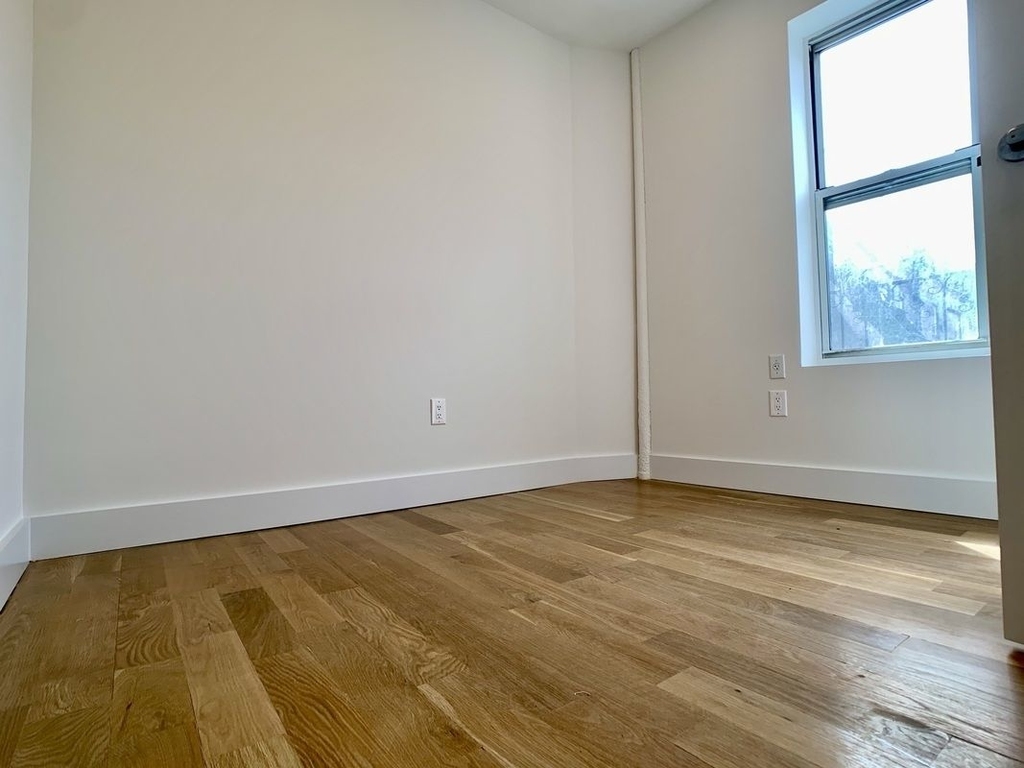 191 Grand Street - Photo 3