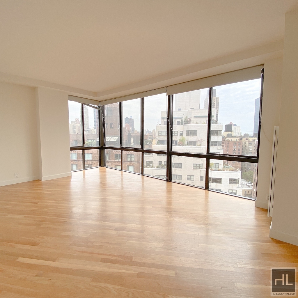 East 57 Street - Photo 1