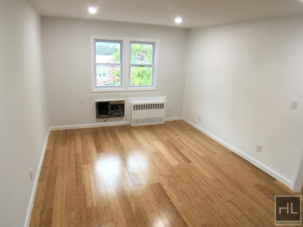 717 East 58 Street - Photo 3