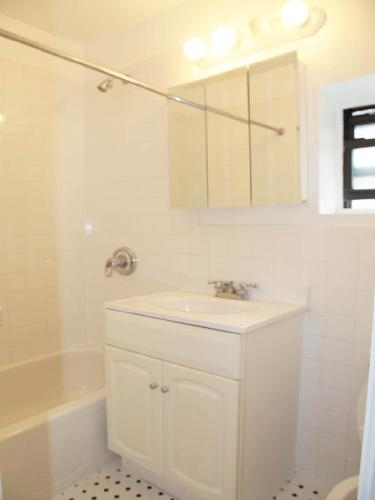 278 East 10th Street - Photo 2