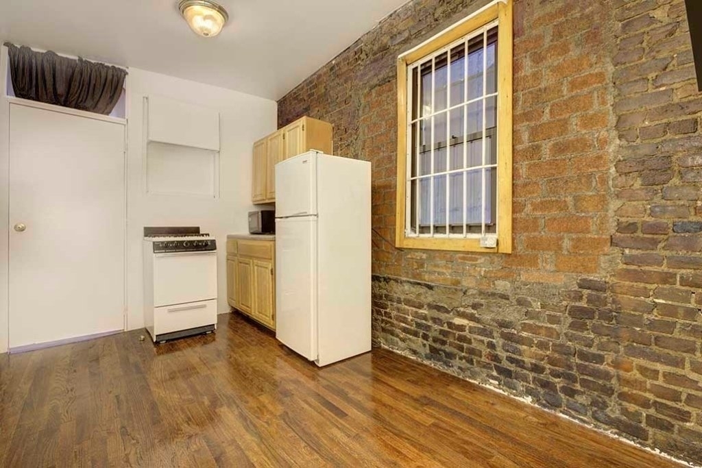 168 Rivington Street - Photo 2