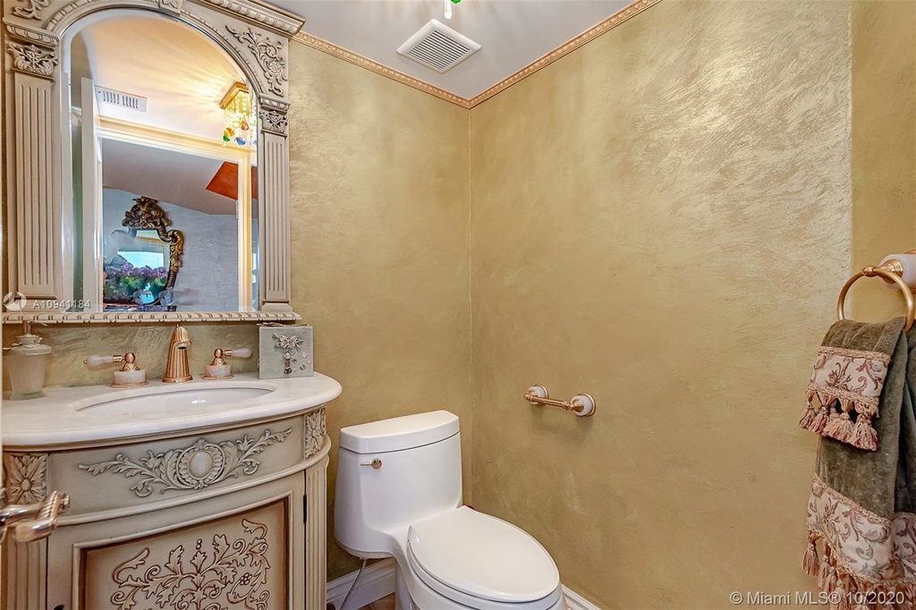 16485 Collins Ave - Photo 14
