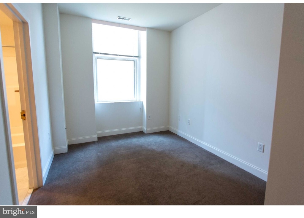 1600 Walnut Street - Photo 20