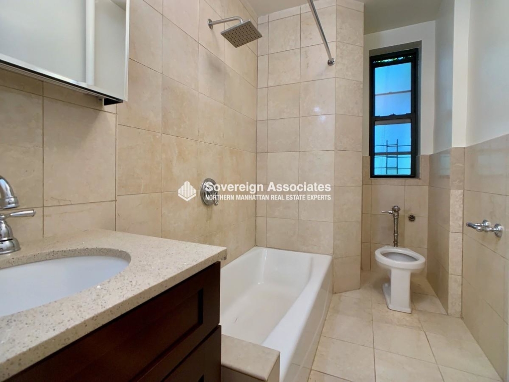 282 Cabrini Boulevard - Photo 6