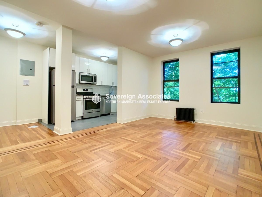 282 Cabrini Boulevard - Photo 3