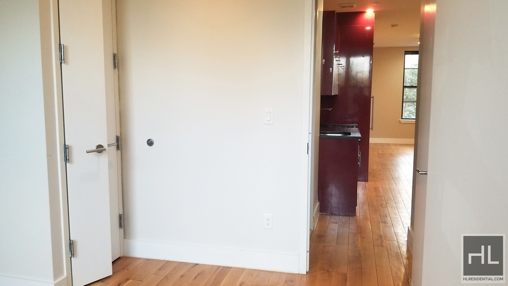 1020 Park Place - Photo 6