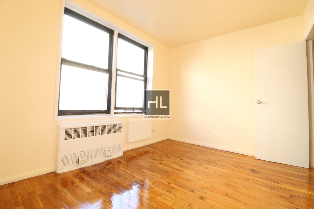 145 East 18 Street - Photo 8