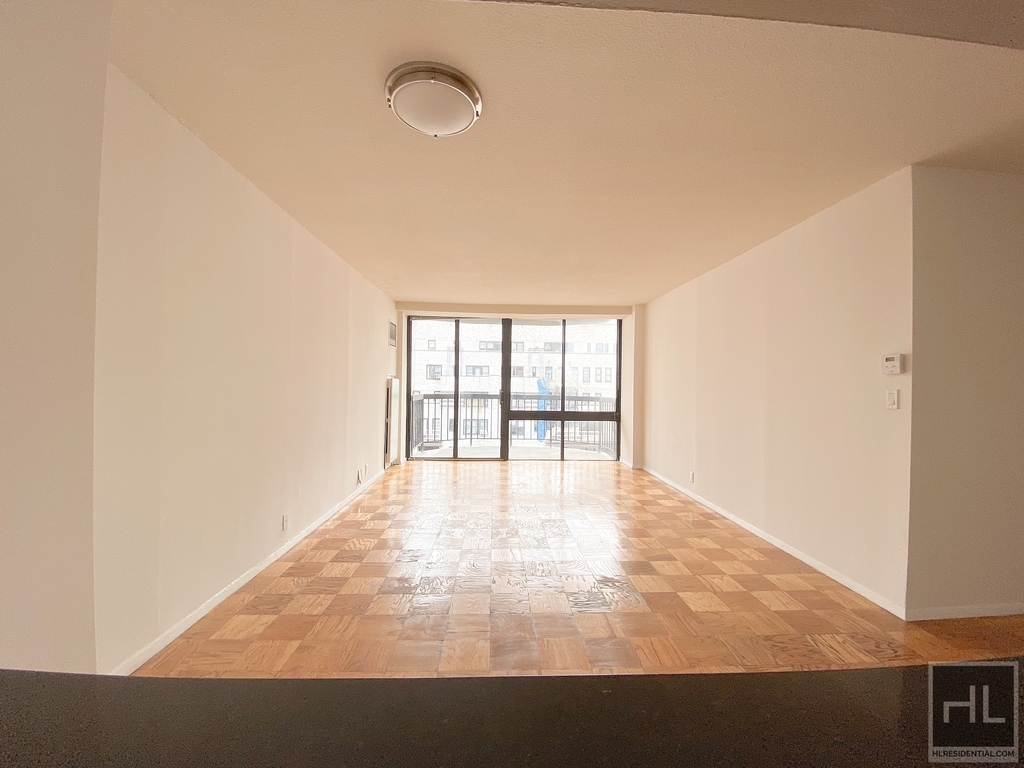 East 57 Street - Photo 1