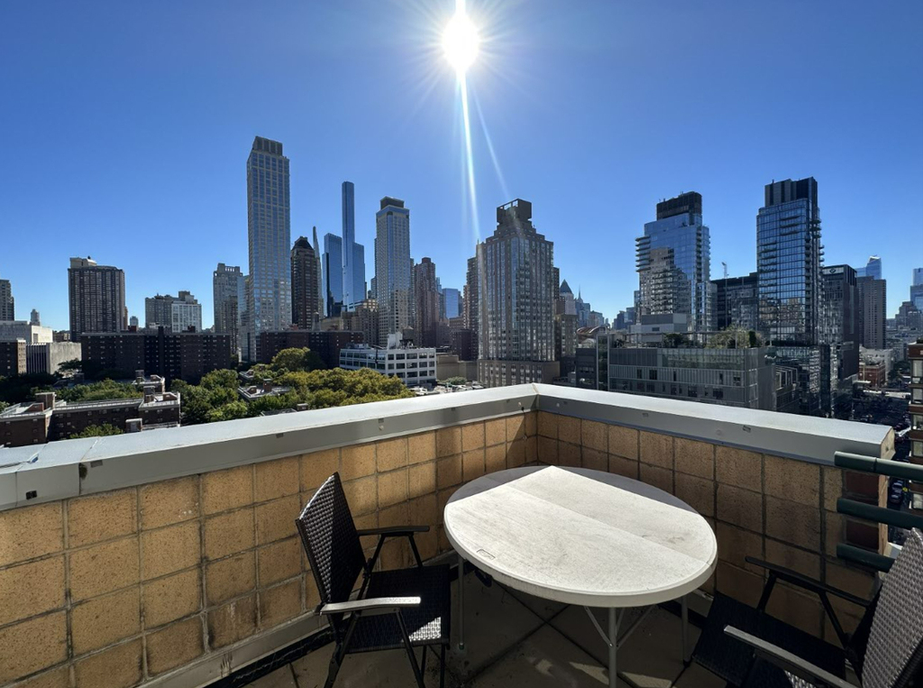 75 West End Avenue - Photo 0