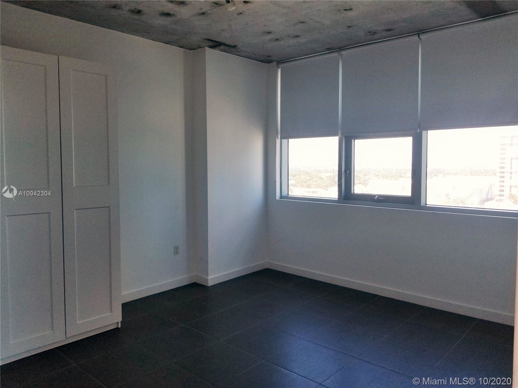 3301 Ne 1 Av - Photo 15