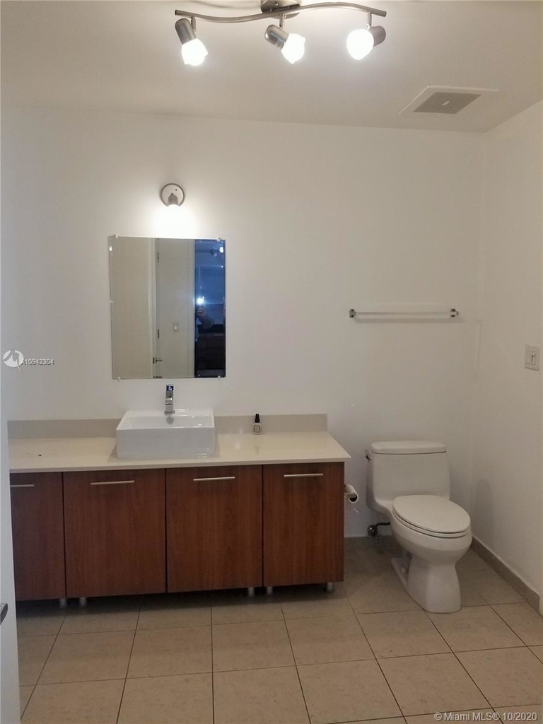 3301 Ne 1 Av - Photo 18