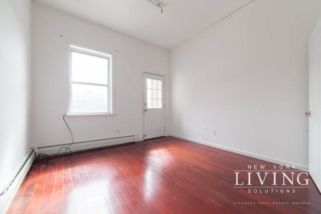 222 Montrose Avenue - Photo 3