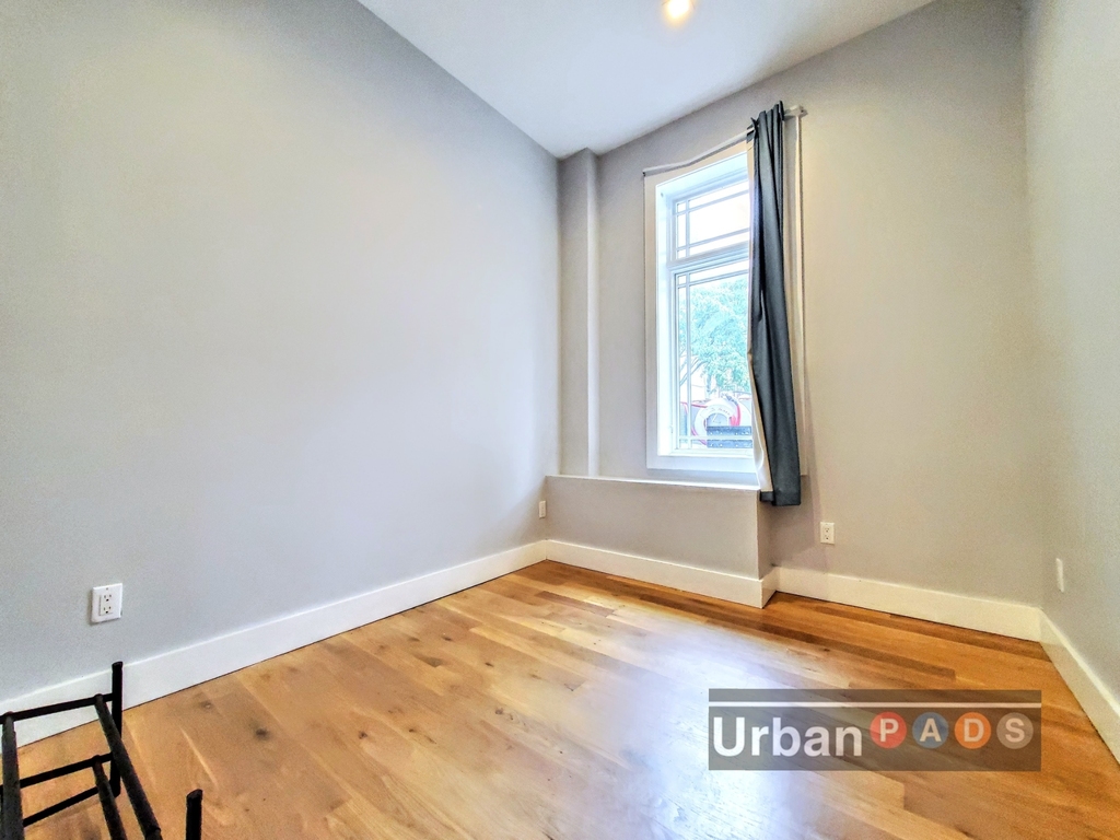 717 Dekalb Avenue - Photo 5