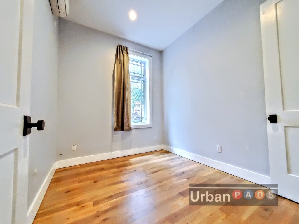 717 Dekalb Avenue - Photo 4